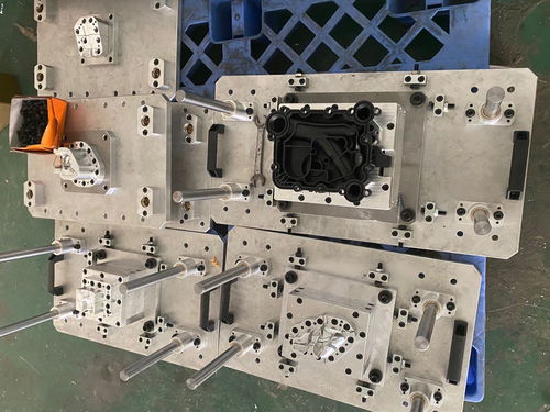 【汽车配件模具焊接,保险杠模具设备,汽车模具制作产品】- 