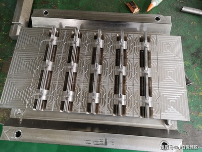 开一套硅胶模具要多少钱